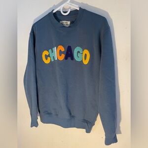 Stylish Blue Crewneck Sweater with 'CHICAGO' Design